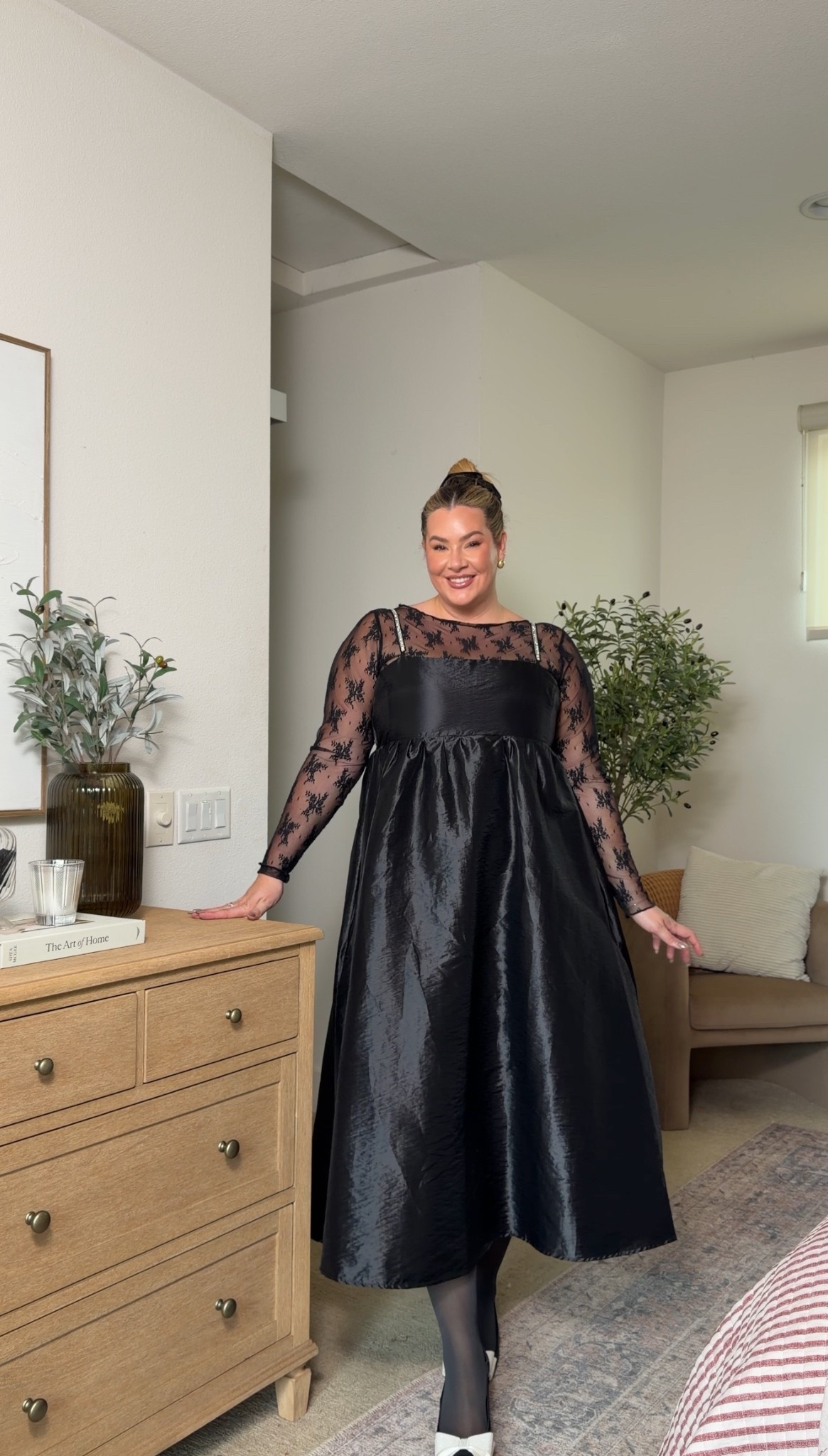 Holiday party outfit inspo 🖤✨ wearing an xl in this dress!

#LTKSeasonal #LTKParties #LTKHoliday