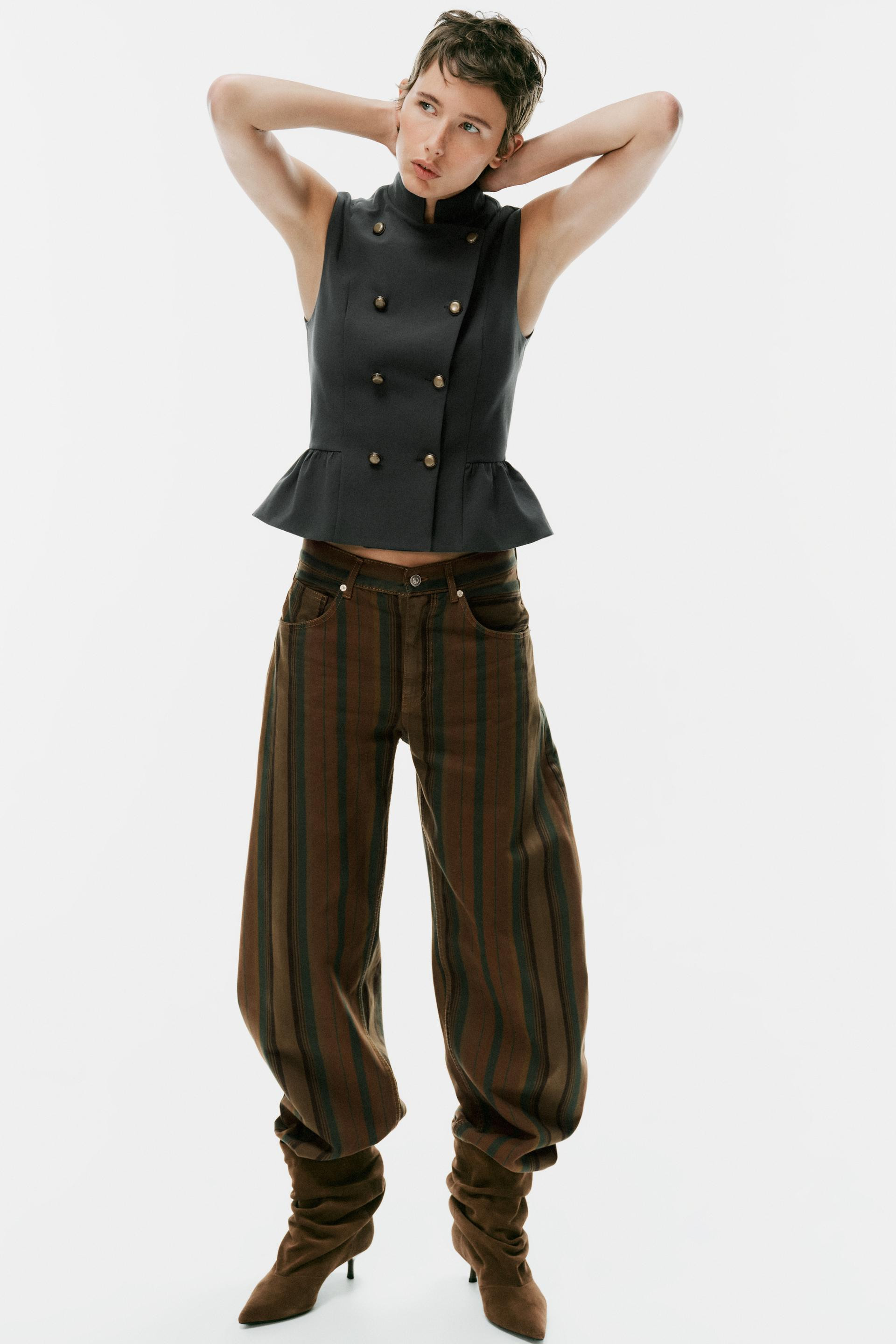 BUTTONED PEPLUM VEST TOP | Zara US