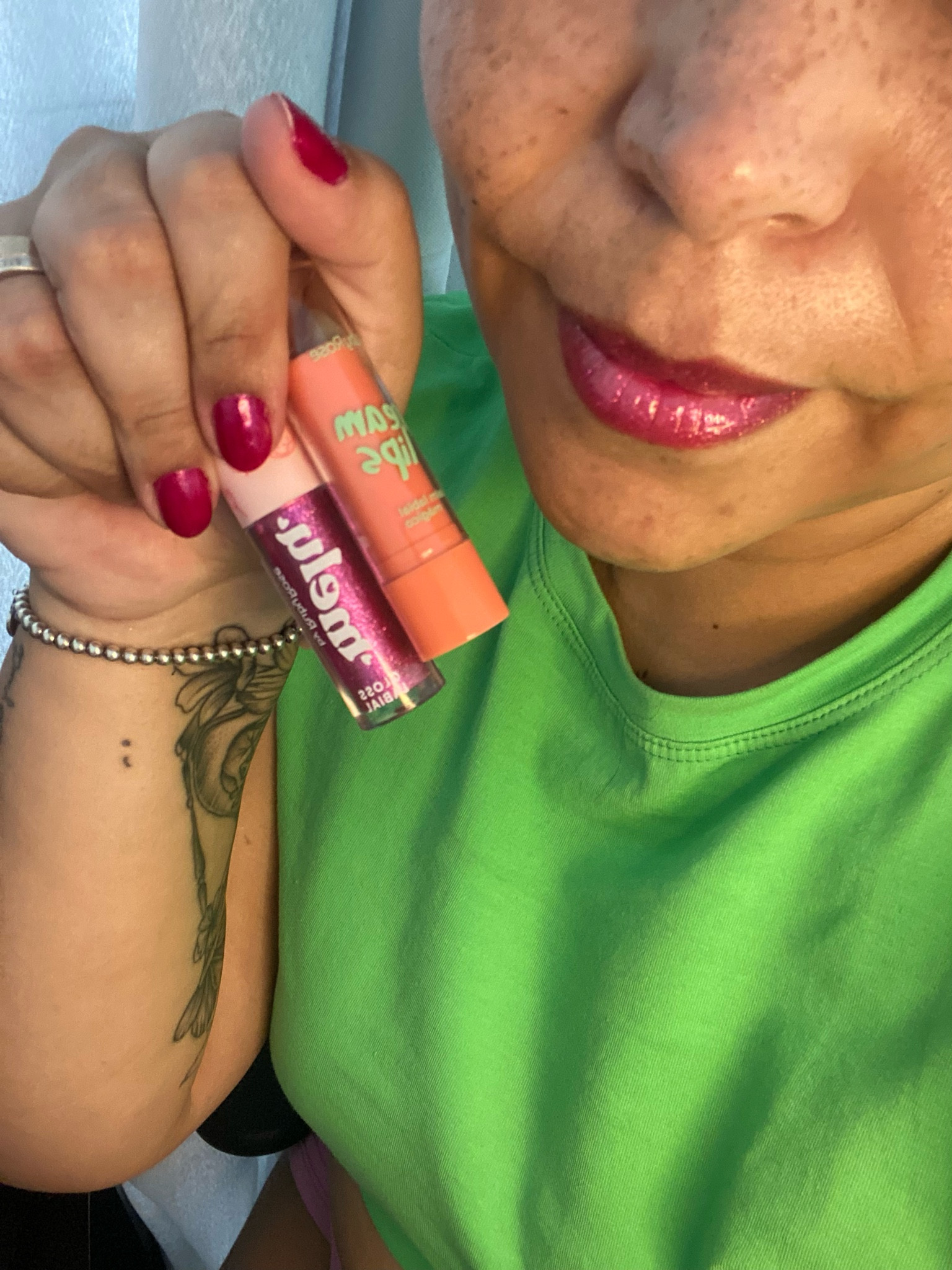 Achadinhos de lábios! Um balm maravilhoso pra hidratar até a última camada e um gloss que parece um sonho! Sonho é o nome dele! 

#LTKHoliday #LTKbrasil #LTKbeauty