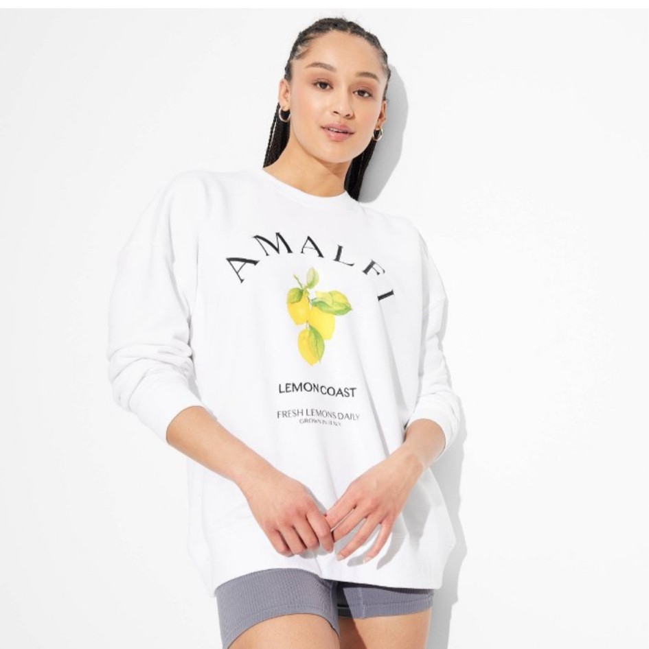 Obsessed with these new vintage crewneck sweatshirts from @target!! The quality is 🤌🏼 with the letters embroidered - not your typical screen print!! Only $28 and comes in another cute Montauk print ⛵️

#LTKStyleTip #LTKFindsUnder50

#LTKFindsUnder50 #LTKStyleTip #LTKBacktoSchool
