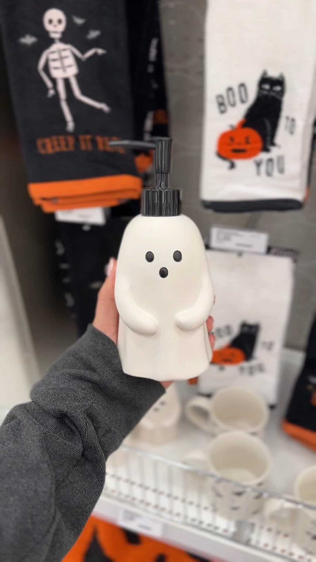 Who else decorates their bathrooms for Halloween? 🙋🏼‍♀️👻

#LTKSeasonal #LTKFamily #LTKHome