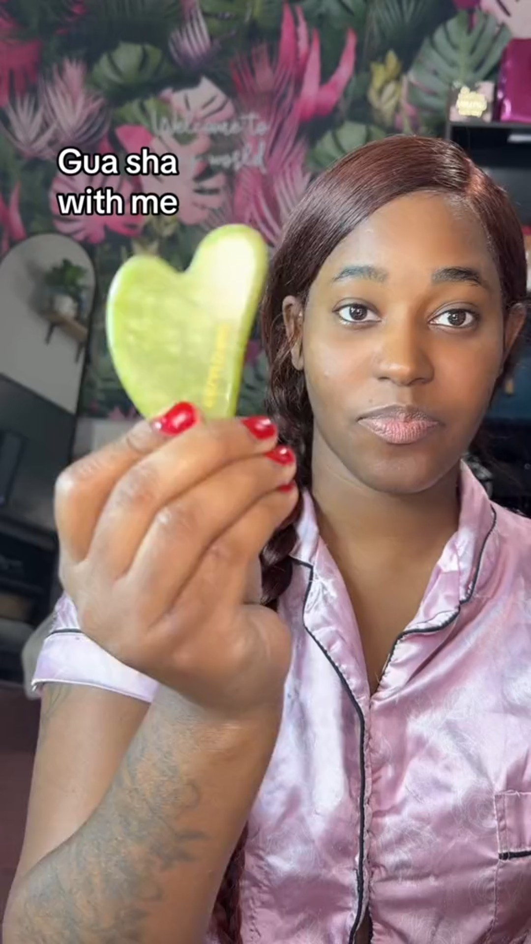 It’s crazy how consistent gua sha use actually changes your face shape ✨ Add this to your skincare routine if you haven’t already!


#LTKBeauty #LTKMidsize #LTKU