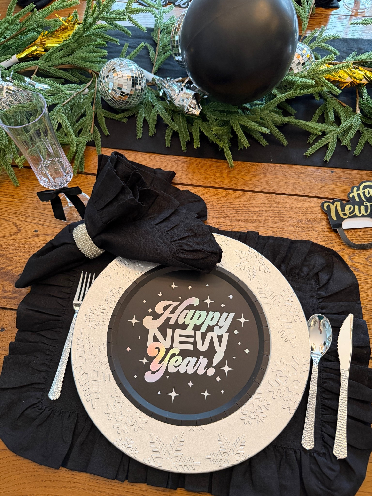 New Years Eve Tablescape 🪩🖤🪩