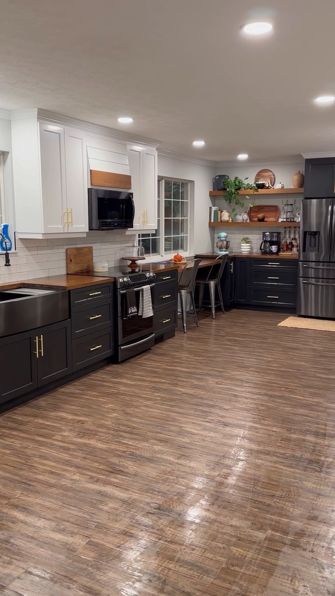 A clean kitchen to end the evening😌I have to enjoy it while I can bc in the morning it’ll all be messy again😅

#LTKhome #LTKstyletip #LTKGiftGuide