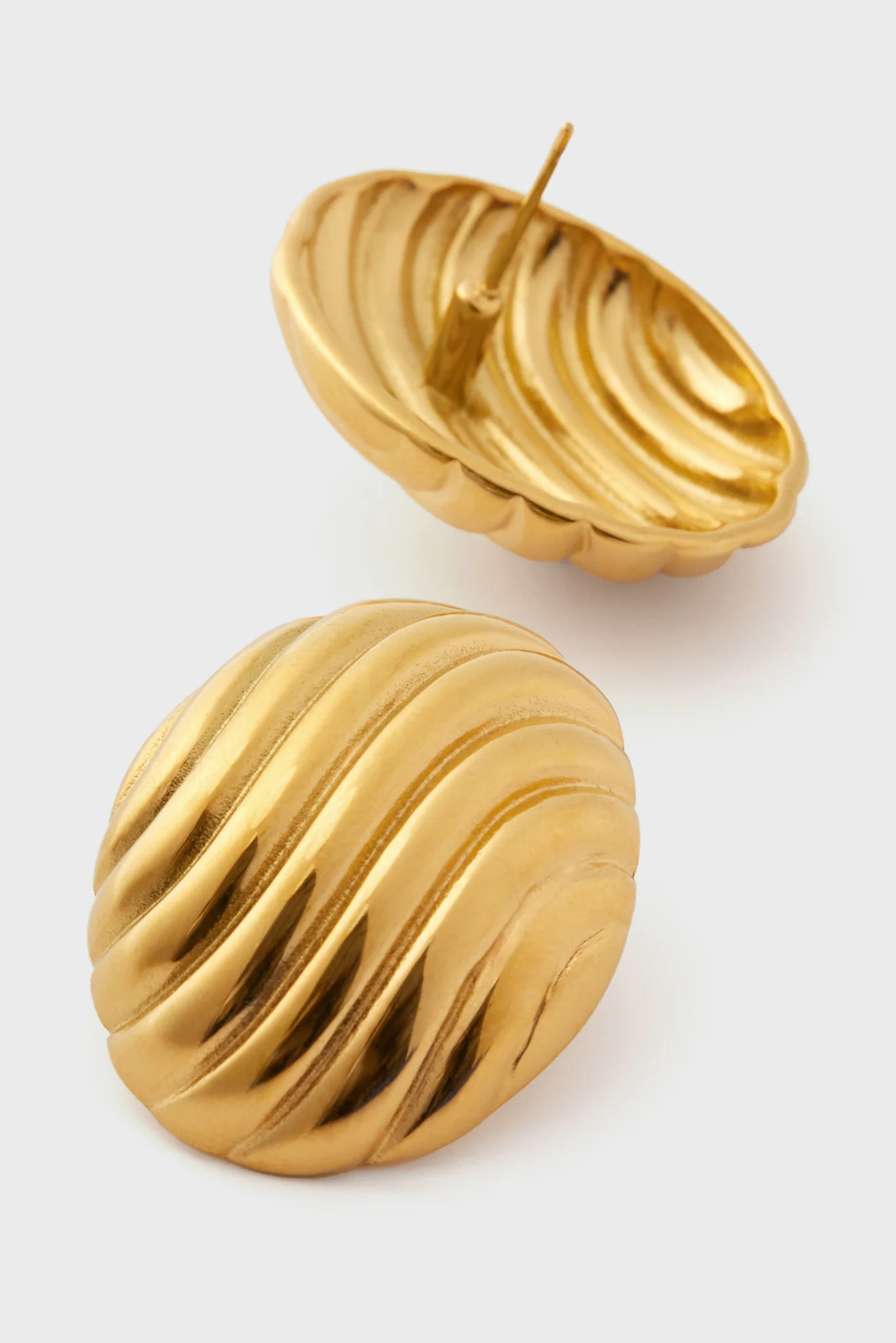 Gold Diana Earrings | Tuckernuck (US)