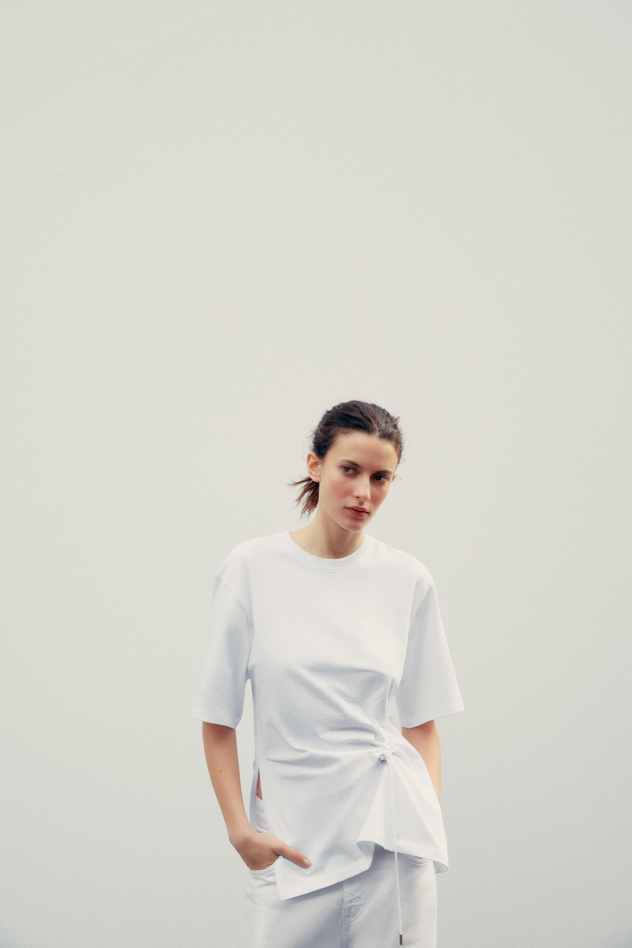 ASYMMETRIC STOPPER T-SHIRT | Zara US