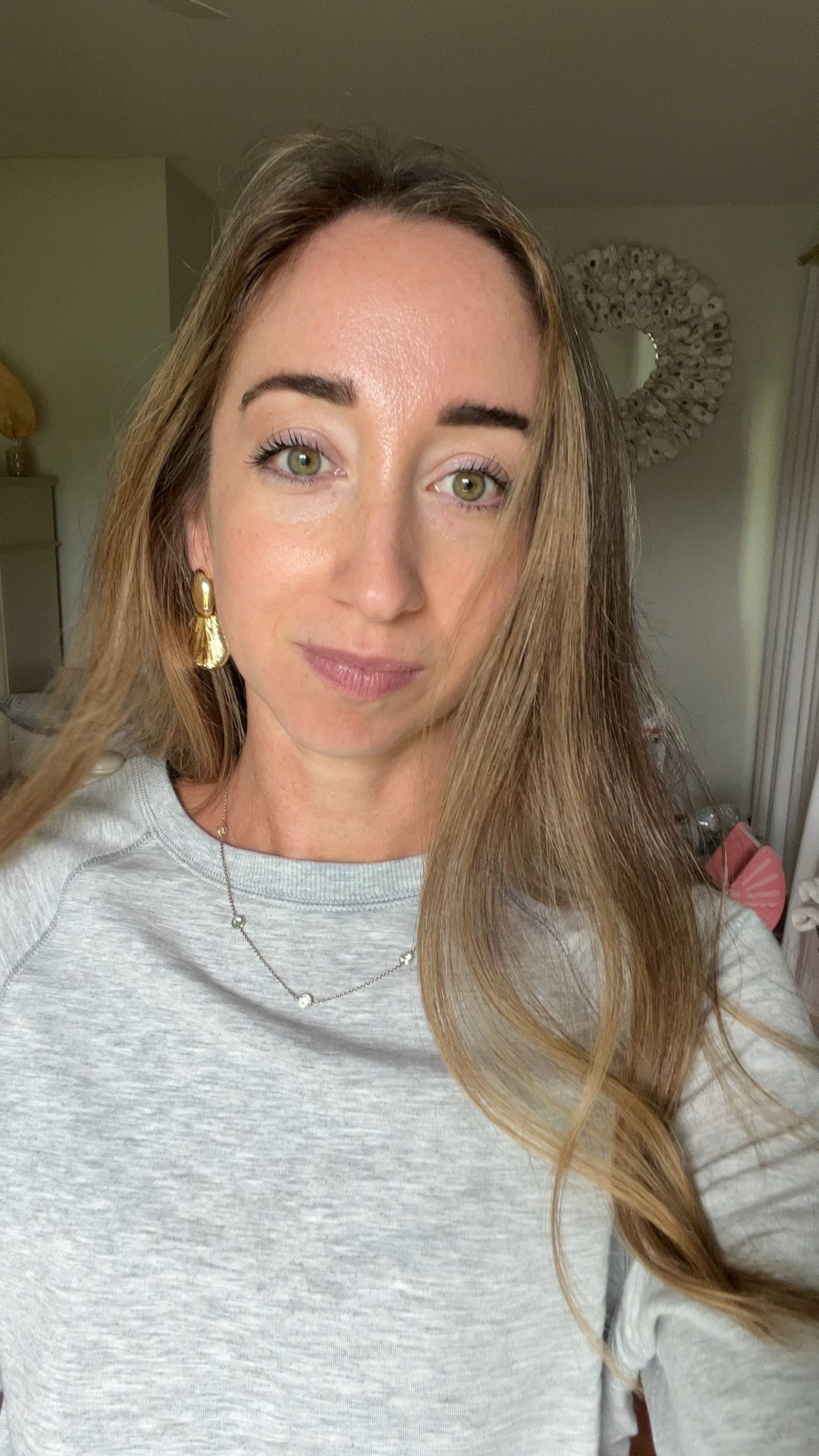 Casual at home mom outfit 