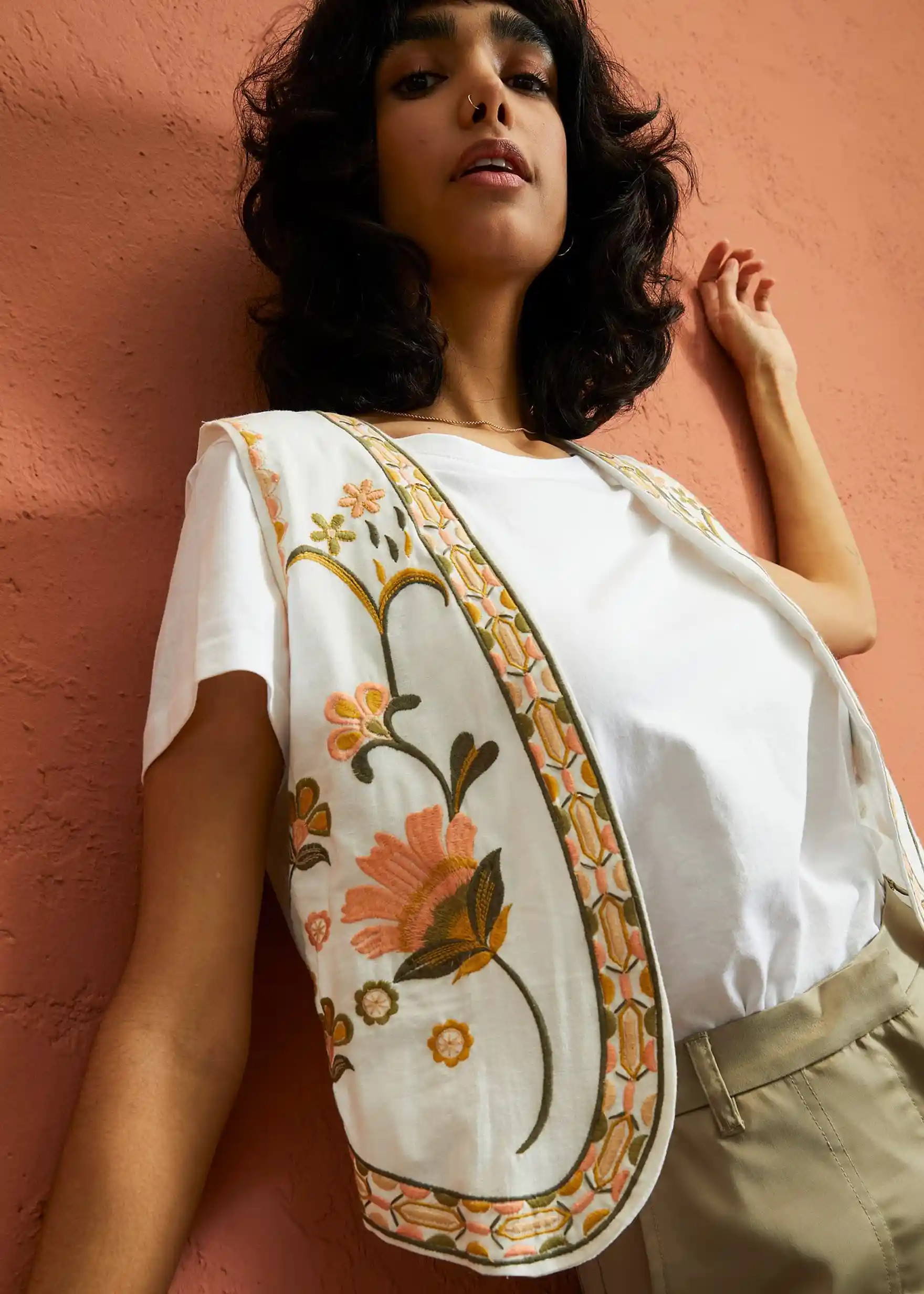 Bestickte Weste | Bonprix DE