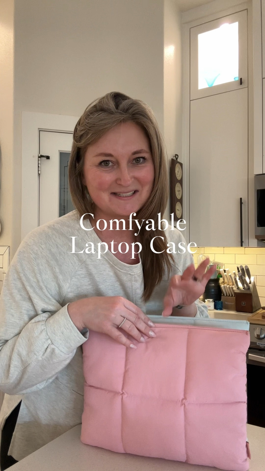 Comfyable laptop puffy cases 💕🩵 loved it so much I got another one 😆

#LTKFindsUnder50 #LTKHome #LTKItBag