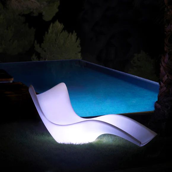 Illuminated Surf Sun Chaise | 2Modern (US)