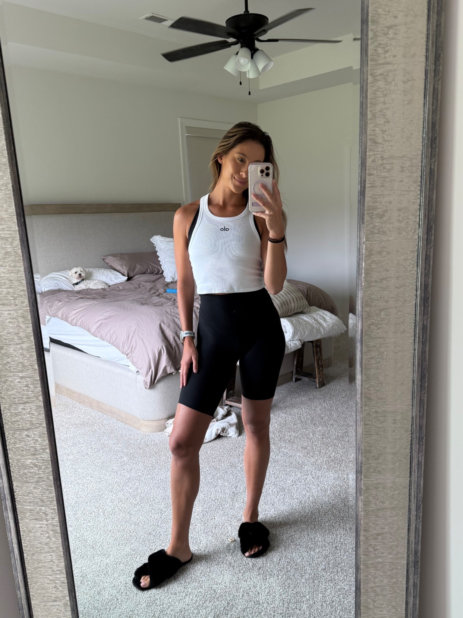 A little lazy fit ✨

Alo | Alo yoga | white tank | fitness tank top | Pilates |

#LTKBeauty #LTKSeasonal #LTKFindsUnder100