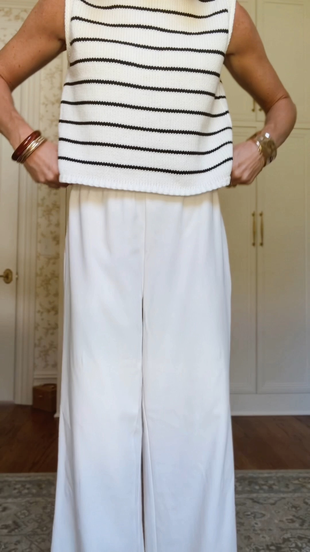 Xs in striped sweater 
S in pants (they do run a little oversized so you could size down)
Xs in chambray top 
Xs in brown tee