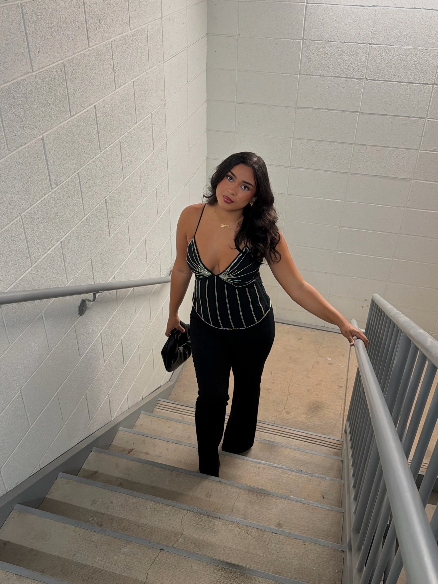 a fit that works for any holiday, the sparkle gem detailing on this top is everythinggg🖤paired it with the comfiest bootcut pants that are SO stretchy & flattering @abercrombie #AbercrombiePartner @shop.ltk #liketkit https://liketk.it/5Gbvl

#LTKMidsize #LTKFindsUnder100 #LTKHoliday