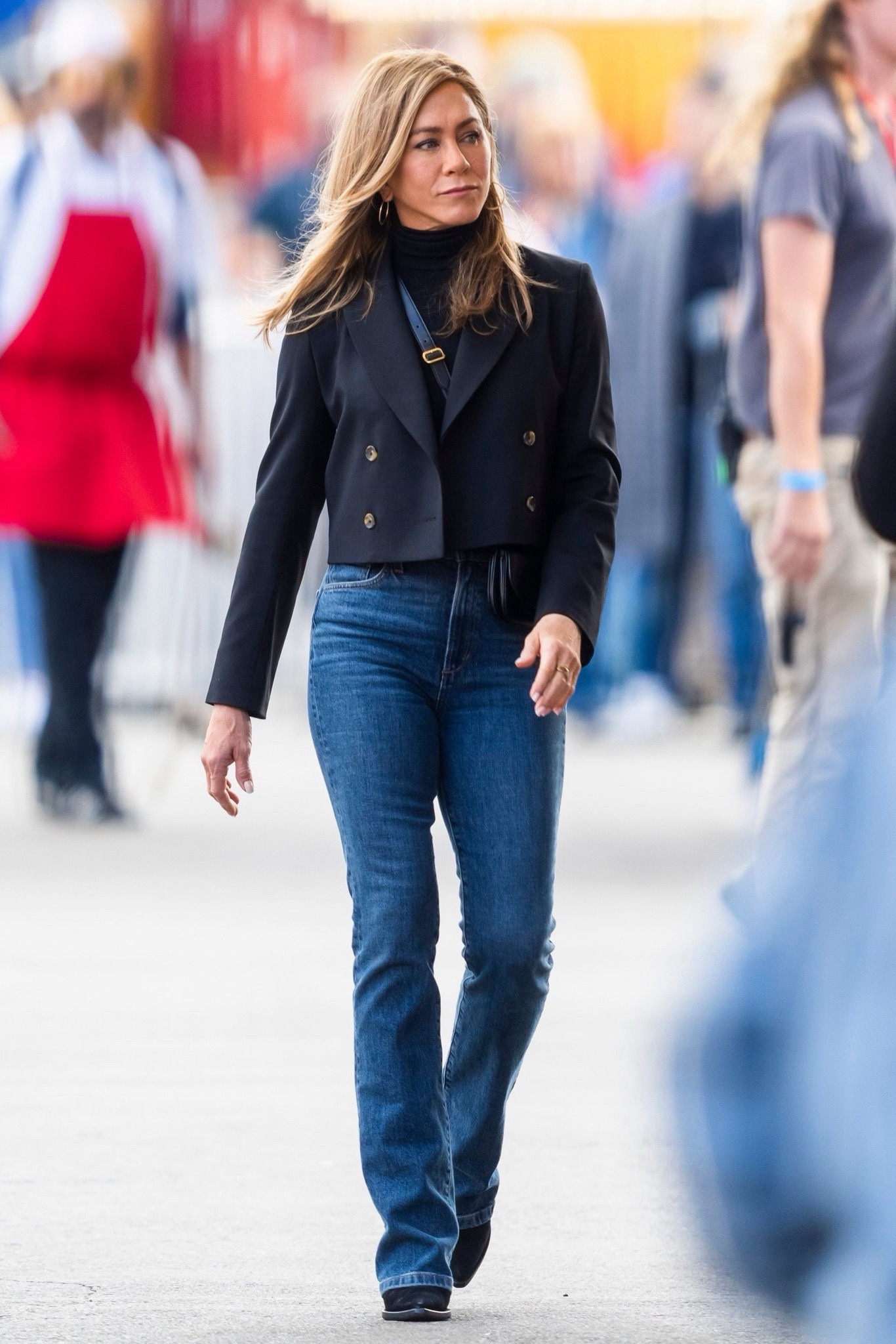 
You know I love @poshmark to sell your items after you clean your closet BUT I’m loving it for finding and buying celebrity style pieces without paying the retail prices! You can purchase everything Jennifer Aniston is wearing in this super popular designer outfit for almos! #ad #shopwithposhmark #secondhand #poshmark 

#LTKFindsUnder50 #LTKStyleTip #LTKFindsUnder100