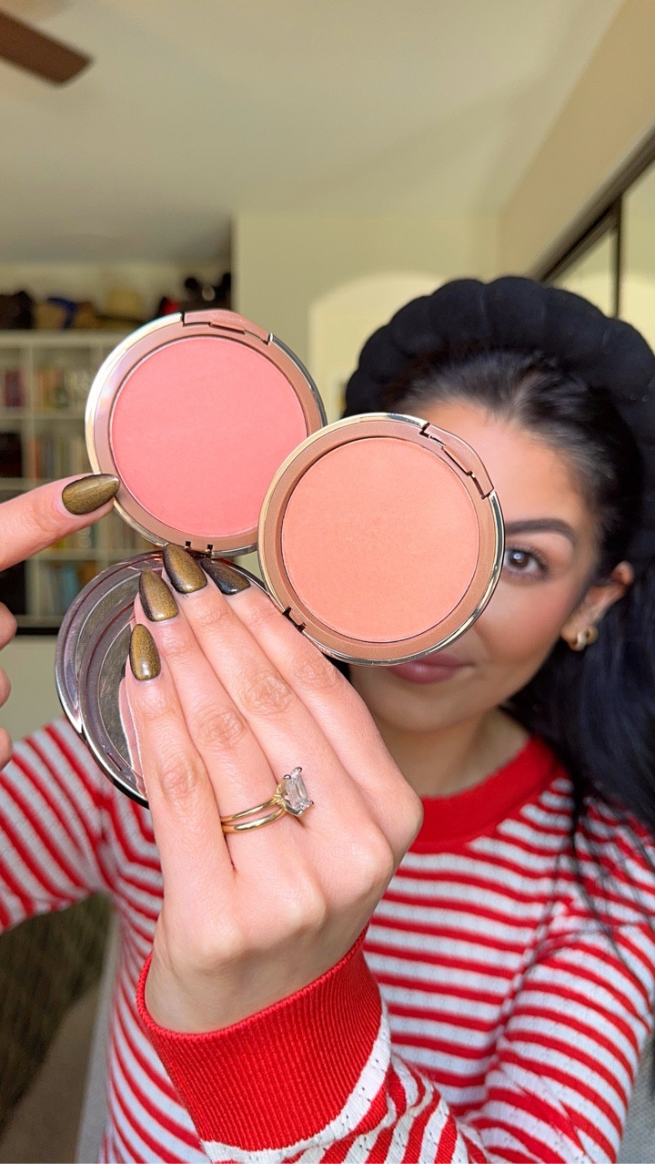 Trying a clean makeup brand — and everything I tested is under $10 👀
Say CLEAN and I’ll send you the 🔗
These @nudebynature products are lightweight, skin-friendly, and perfect for everyday glam (especially if you’re over 40 and want makeup that doesn’t sit heavy).

I tried the lip serum, mascara, blush, lip & cheek stick, and concealer — and I’m honestly impressed for the price.

Which product would you try first?

#walmartbeauty #walmartfinds #drugstoremakeup #beautyover40 magiclinks @magiclinks @walmartstyle
.
.
.
Probando una marca de maquillaje limpio exclusiva de Walmart — y todo lo que probé cuesta menos de $10 👀
Estos productos de Nude by Nature son ligeros, amigables con la piel y perfectos para un glam diario (especialmente si tienes más de 40 y quieres maquillaje que no se sienta pesado).

Probé el sérum para labios, la máscara de pestañas, el rubor, el stick para labios y mejillas, y el corrector — y honestamente estoy impresionada por el precio.

¿Cuál producto probarías primero?

Di CLEAN y te envío el 🔗