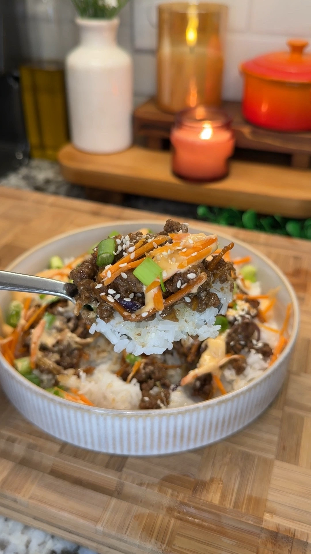 egg roll in a bowl is one of our go-tos for an easy, veggie packed, flavor-loaded weeknight dinner! customizable and so tasty, you’ll want it on repeat🥢🥬✨

#kitchenessentials #cookingfavorites #homefavorites #cookingtools

Ingredients:
- 1 lb lean ground beef
- 1 tsp salt
- 1 tsp black pepper
- 2 tsp onion powder
- 2 tsp garlic powder
- 1 tsp ginger paste
- 3 cloves garlic, minced
- 1 shallot, diced
- 2 tbsp soy sauce
- 2 tbsp hoisin sauce
- 1.5 cups shredded green & purple cabbage
- 1.5 cups shredded carrots (reserve 1/2 cup for topping)
- 1 cup beef broth + 1 tbsp cornstarch

spicy mayo:
- 1/2 cup mayonnaise 
- 1 tbsp sweet chili sauce
- 1/2 tbsp siracha

top with:
- 2 tbsp sesame seeds
- bunch green onions, chopped

#LTKSeasonal #LTKHome #LTKFamily