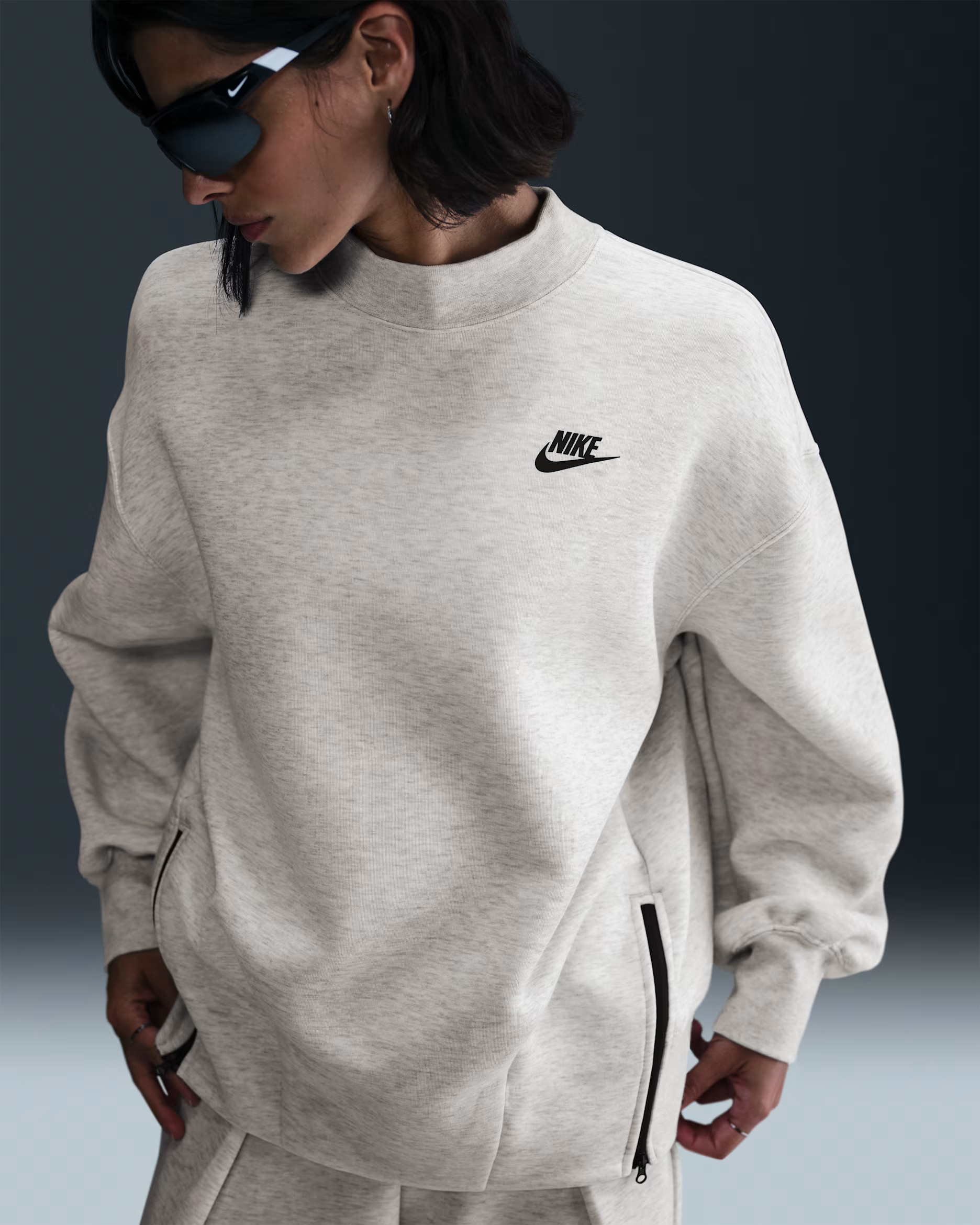 Recycled MaterialsNike Sportswear Tech FleeceWomen's Oversized Crew-Neck Sweatshirt | Nike (US)