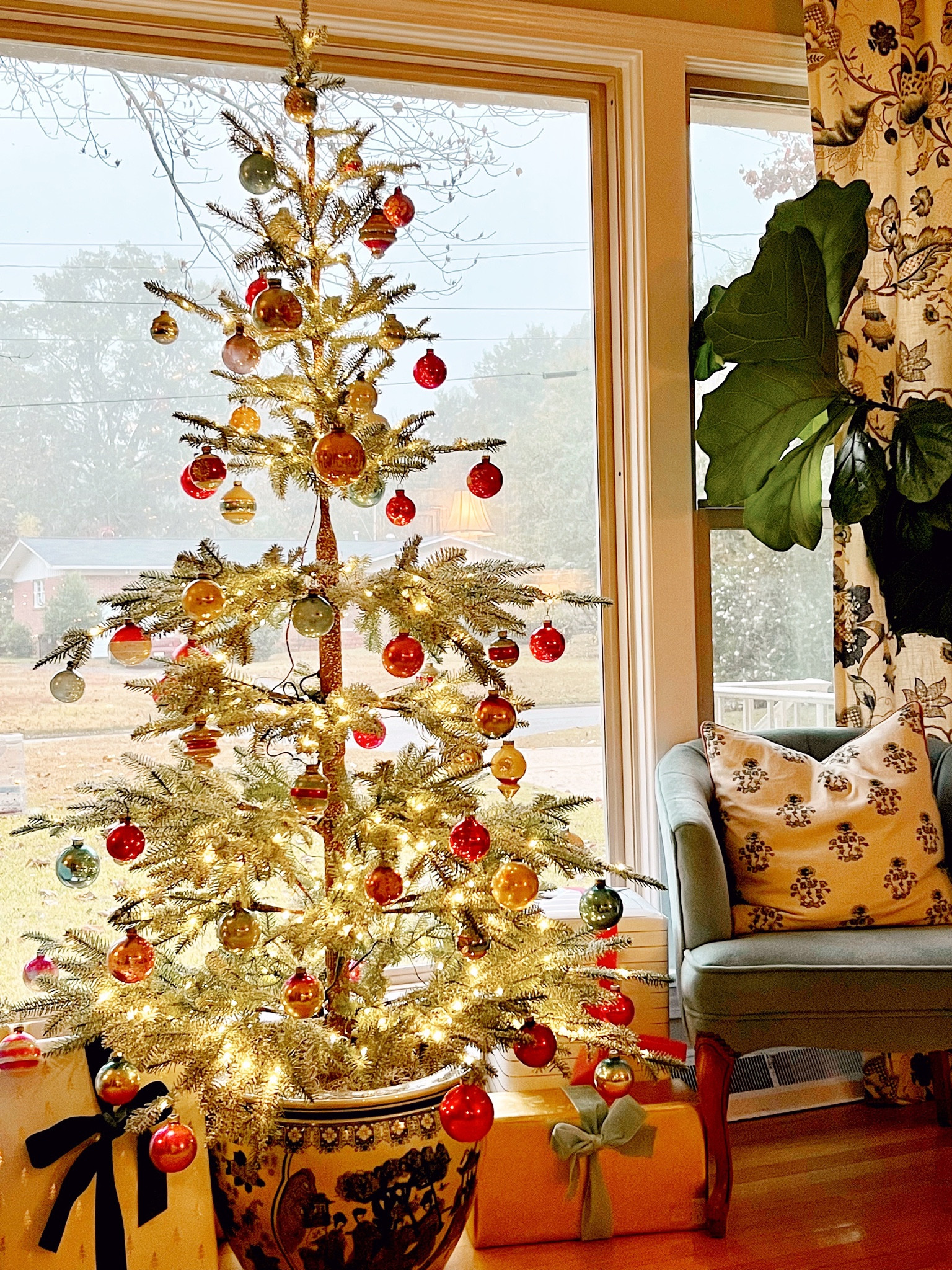 A very foggy morning! This tree is in the picture window again, and I love it there. It is the 6.5’ flocked alpine for from Balsam Hill that was modified to fit in this Chinoiserie planter. I’ve done it this way for 3 years now, and I’m always so pleased with it! It is adorned with all of my paternal grandmother‘s vintage Shiny Brite ornaments. It brings me so much joy!

#christmastimeishere #grandmillennial #grandmillennialdecor #grandmillennialchristmas #blueandwhitehome #blueandwhiteforever #chinoiseriechic #howivintage #mysouthernliving #heirloomhome #collectedhome #home #vintagehomecrush #decorcrushing #Christmas #shinybriteornaments #christmastree #blueandwhite #heirloom #chinoiserie #homeinspo  #sentimentalattachments 

#LTKSeasonal #LTKHoliday