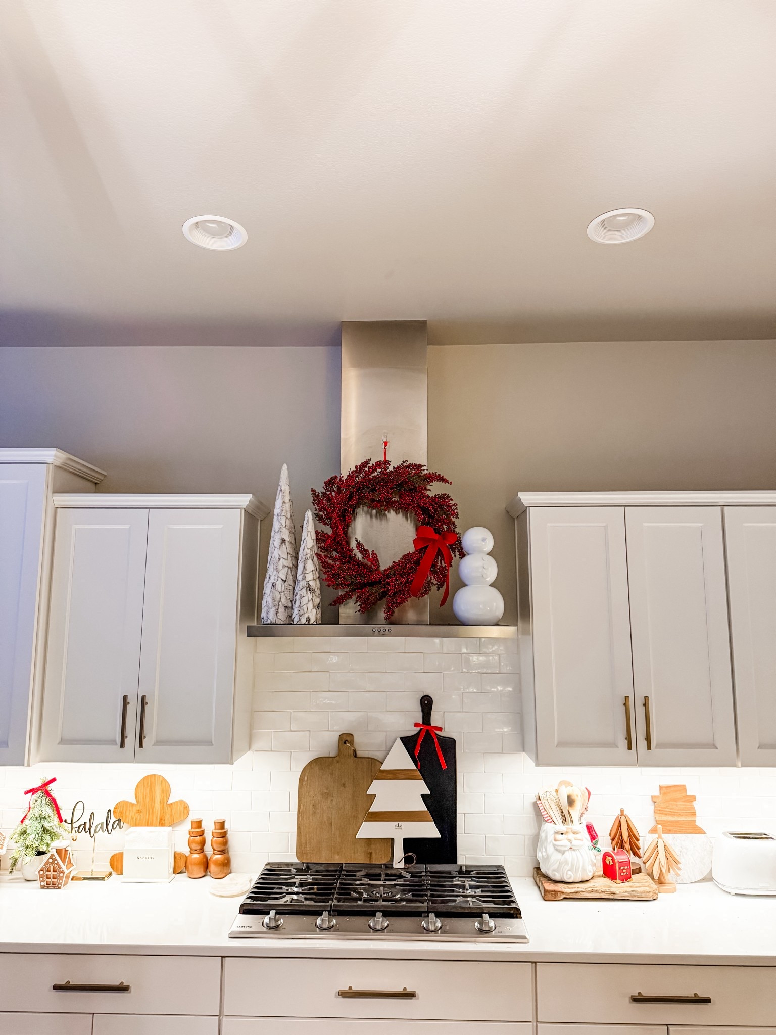 Christmas kitchen details 

#LTKHome #LTKCyberWeek #LTKHoliday