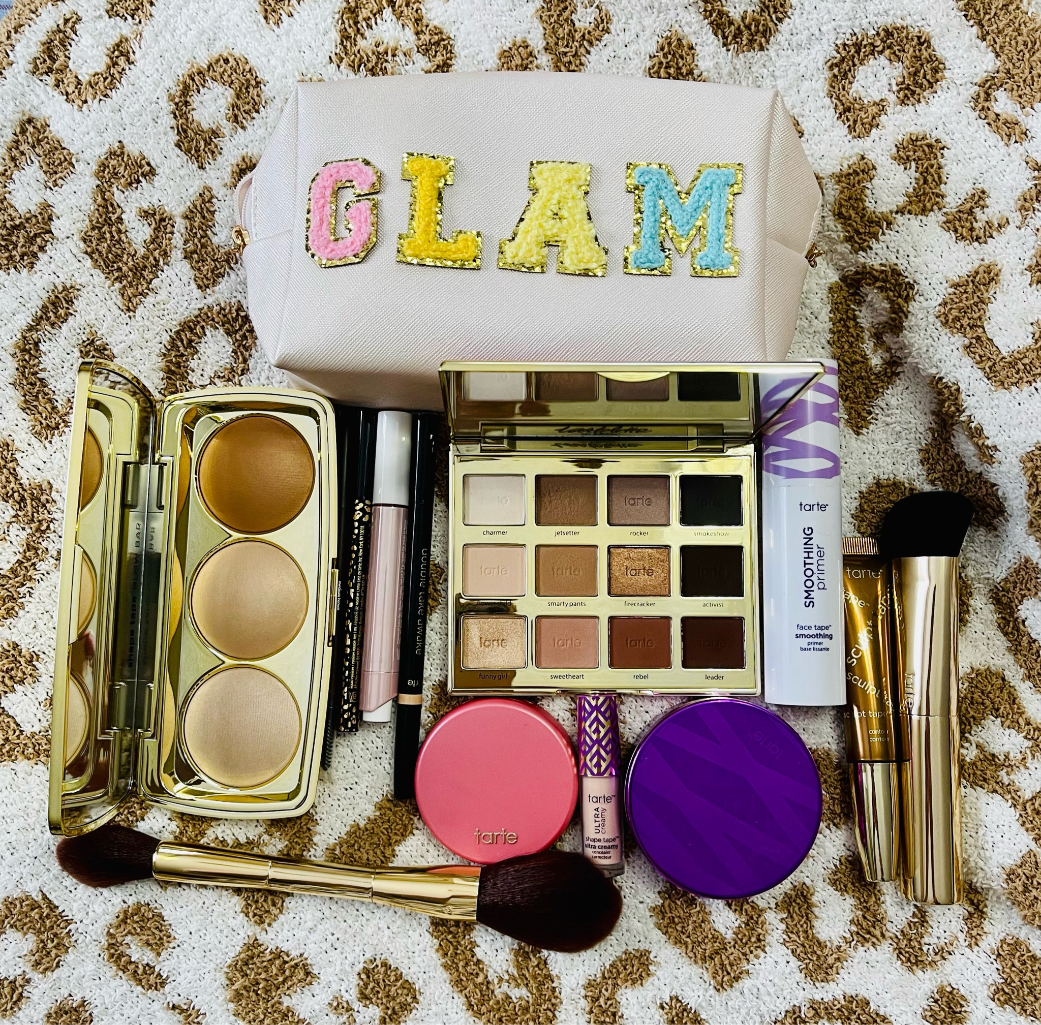 My current makeup must haves from Tarte! The new Shape Tape Glo Bar is amazing and reminds me of a product that’s waaaay more expensive. I also love the new Tarte Sculpt Tape for getting a healthy glow that’s still natural! 

#LTKFind #LTKunder100 #LTKbeauty