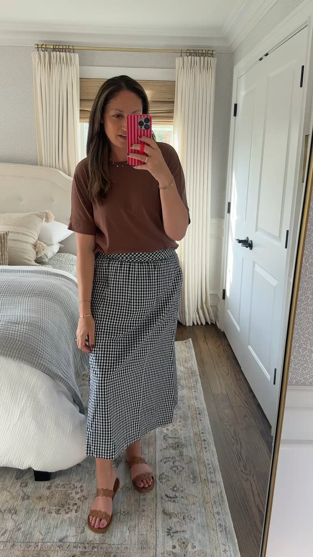 Today’s OOTD: this sweet gingham skirt (wearing a size small), Amazon tee and Larroude sandals 

Spring outfit, spring skirt, Amazon find, Marea, girlonthehudson, spring bedroom, necklace stack

#LTKootd #LTKdayinmylife #LTKgrwm