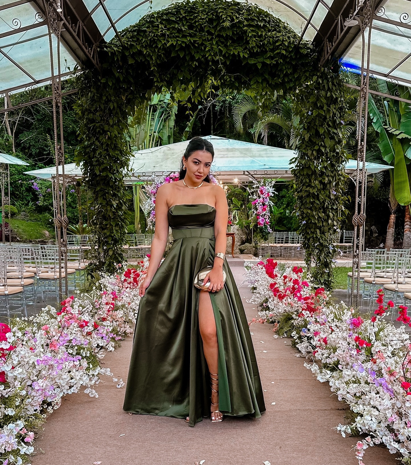 Simplesmente apaixonada por esse vestido que escolhi para ser madrinha de um amigo muito especial. Não precisei fazer nenhum ajuste, ficou perfeito no corpo ! Super recomendo ✅🤍

#modafeminina #moda #fashion #vestidodemadrinha #madrinha #madrinhadecasamento #vestidodefesta #casamento

#LTKcasamento #LTKroupadefesta #LTKvestidos