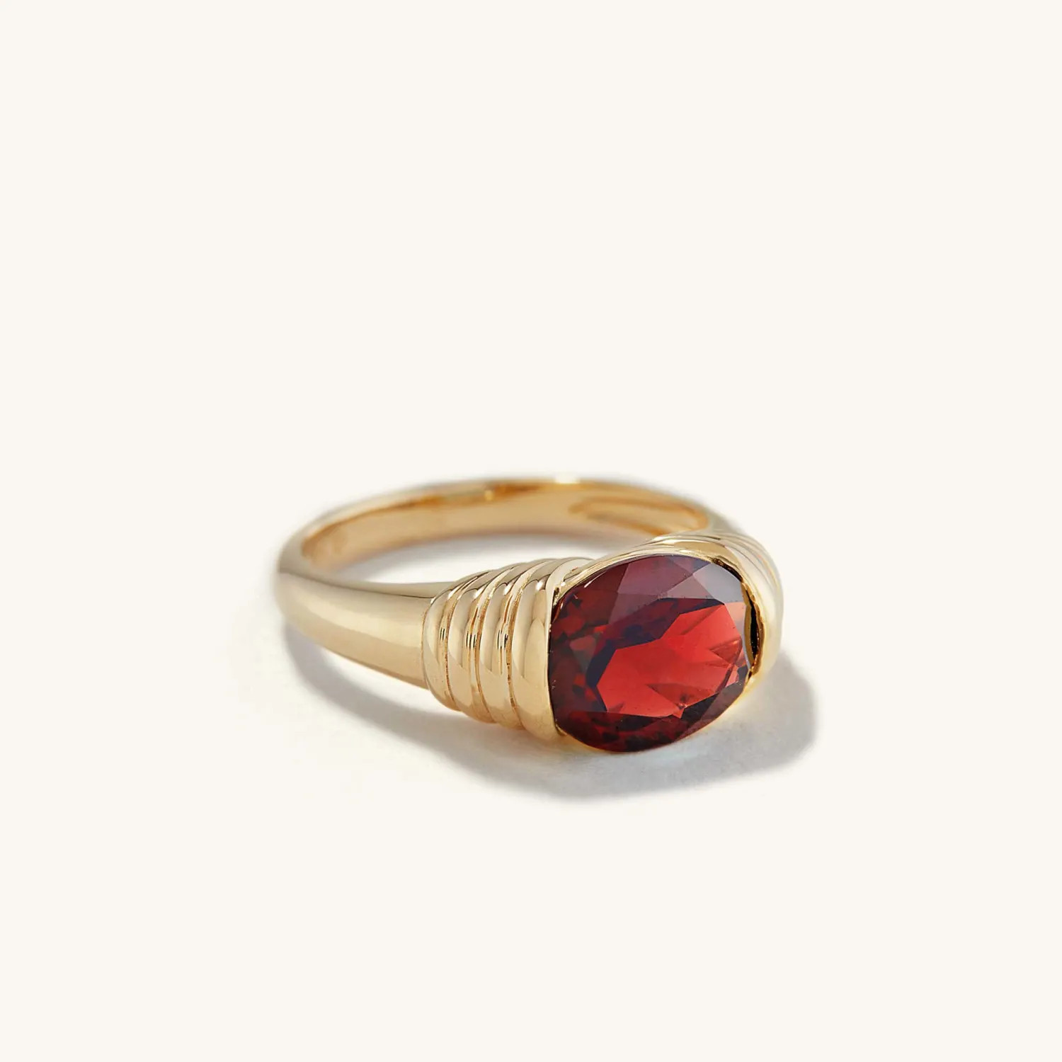 Heirloom Ring Garnet | Mejuri (Global)