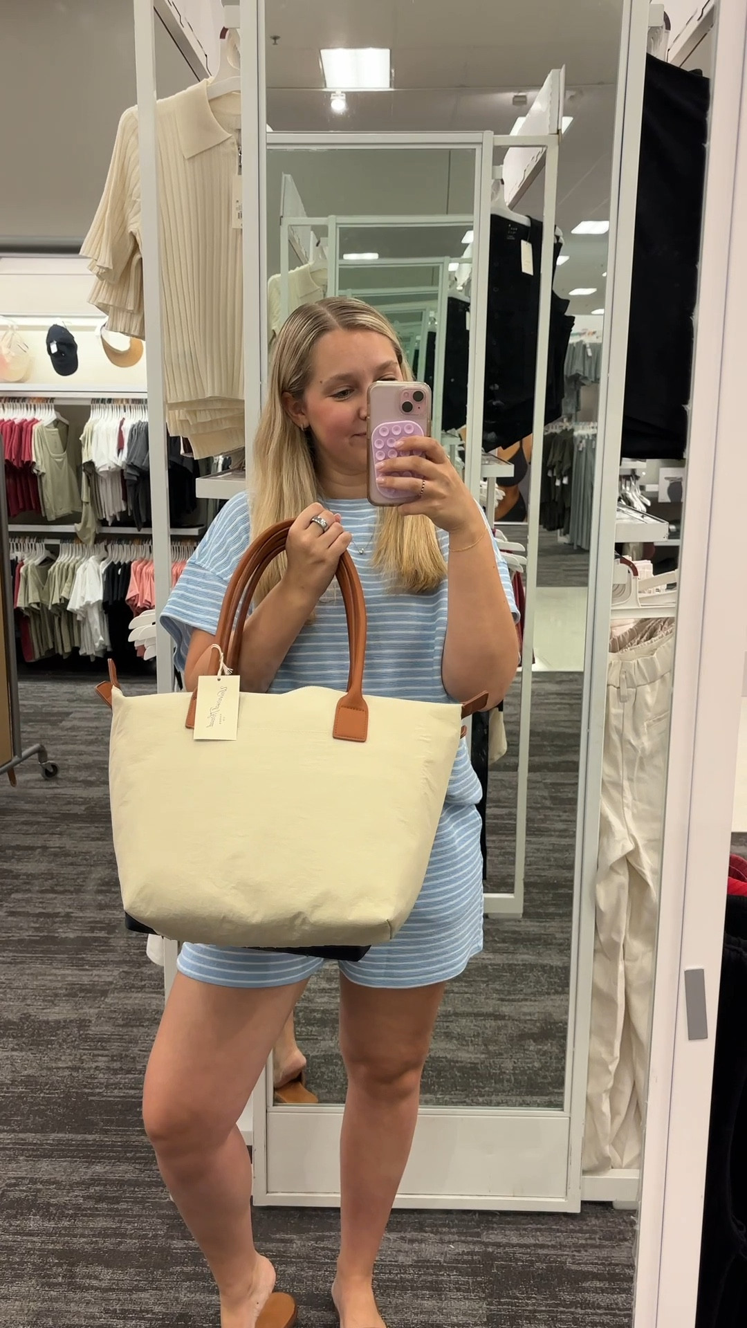 The perfect bag for fall! I love this Longchamp dupe! 

#LTKFindsUnder50 #LTKStyleTip #LTKSeasonal