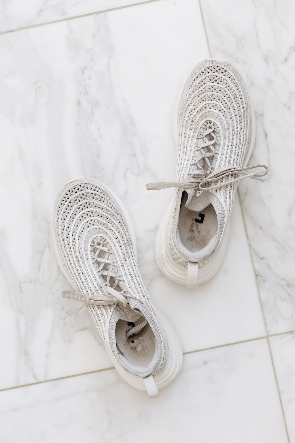 start the year off right w my fav kicks for walking, running or just w my athleisure wear🩶 

my ankles get blisters easily for some reason & these from day 1 have never given me one...run pretty tts im an 8 & bought an 8 1/2 i own 2 pairs i want a 3rd! 

+ the rest of my workout recs below too! 

#LTKFitness #LTKActive #LTKShoeCrush