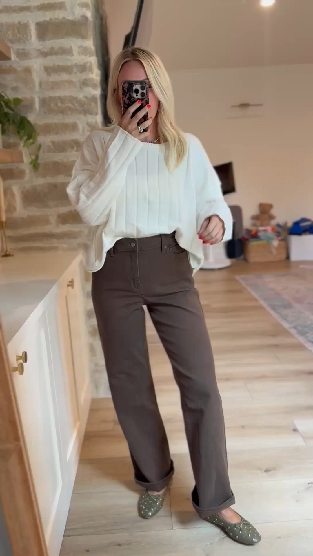 These jeans were restocked! They are so comfortable and have an elastic across the back! And they are only $17!

#LTKFindsUnder50 #LTKFindsUnder100 #LTKStyleTip