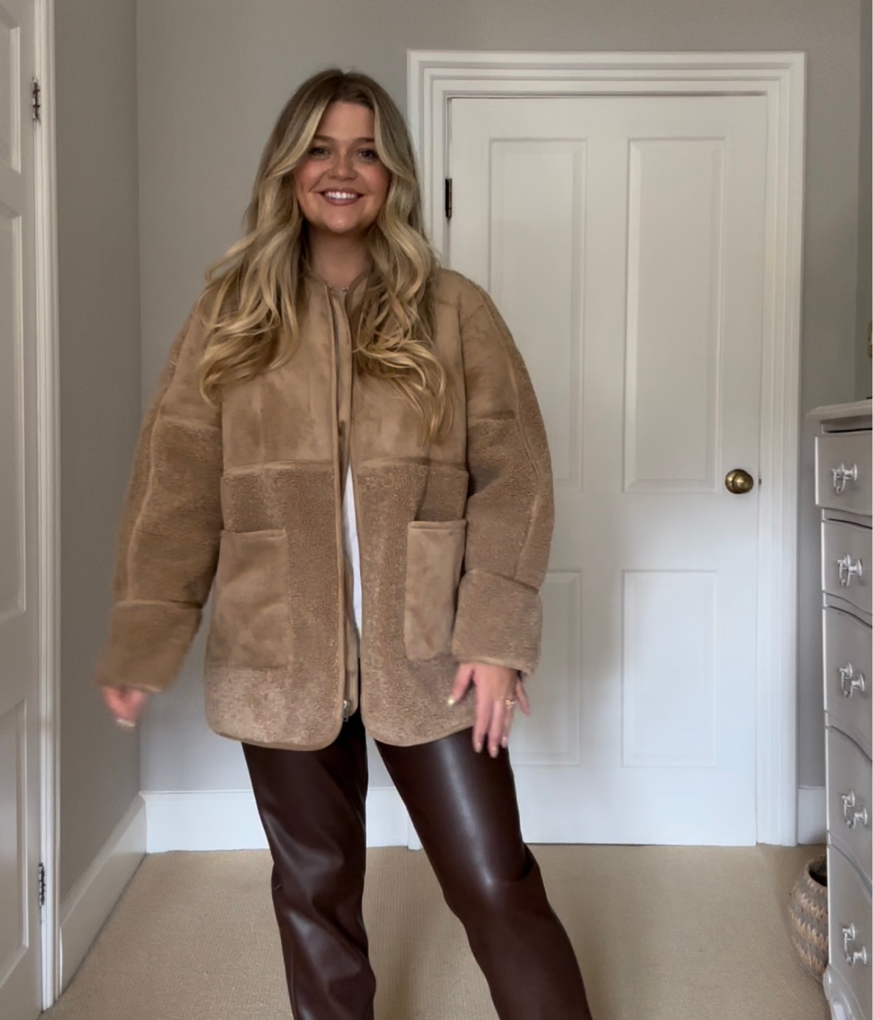 Teddy coat 

#LTKeurope #FashionMonth #LTKautumn