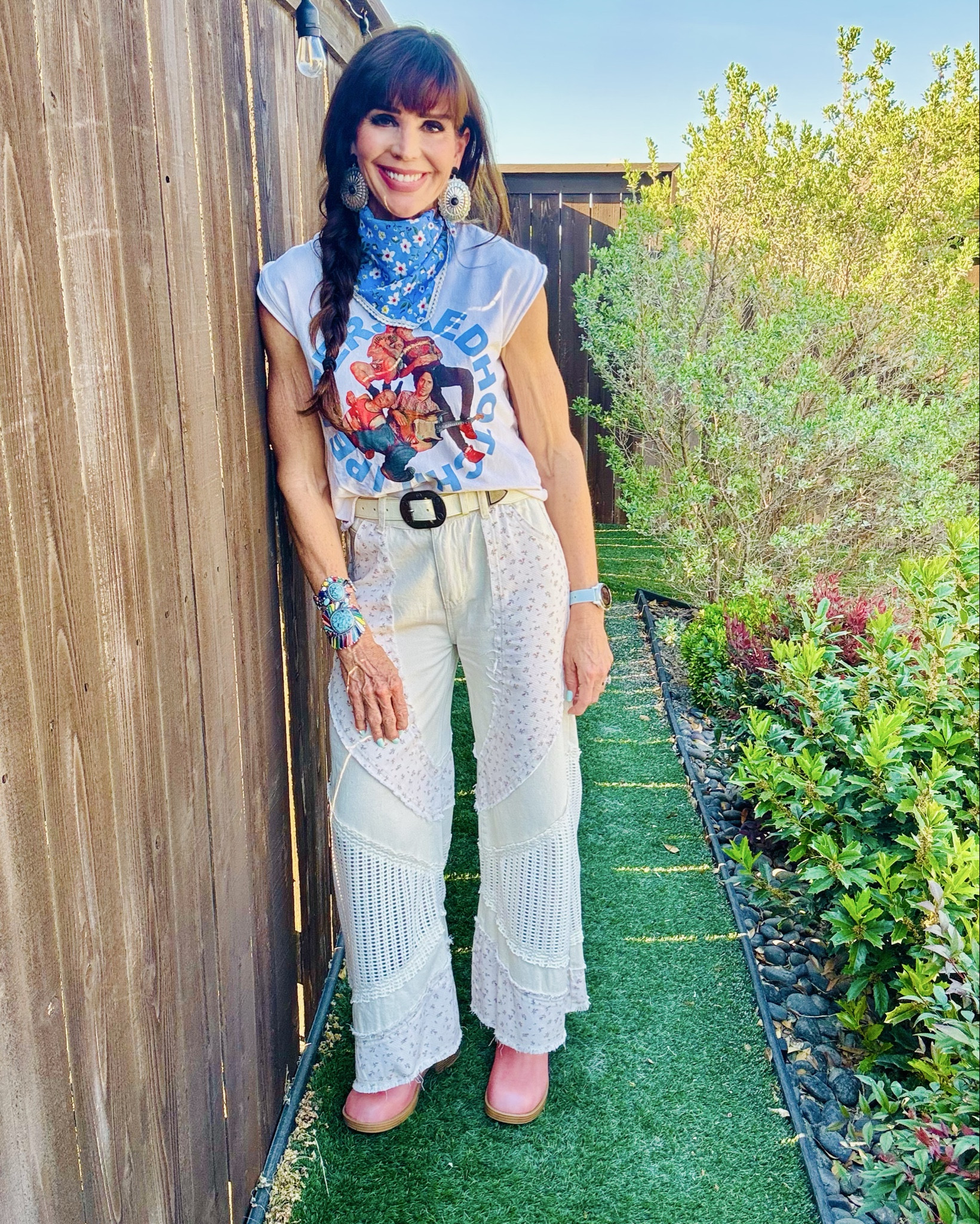 @Three Bird Nest cutest pants, a beautiful day and a beautiful vibe! 

#LTKOver40 #LTKootd #LTKSeasonal