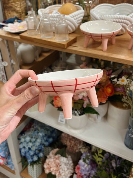 $14 footed bowl! So cute! 🩷❤️