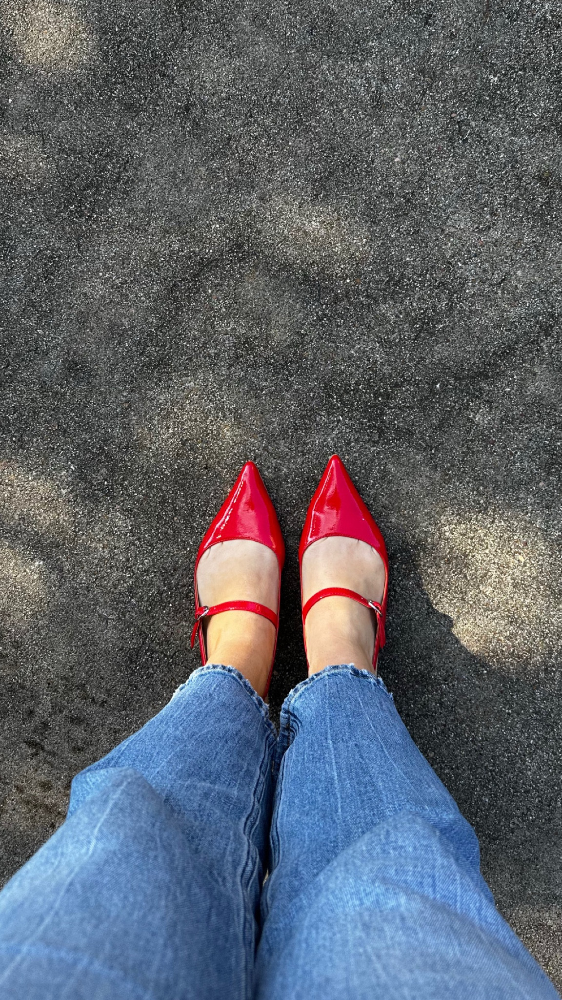 Red sling back kitten heels  

#LTKShoeCrush #LTKFindsUnder50 #LTKHoliday