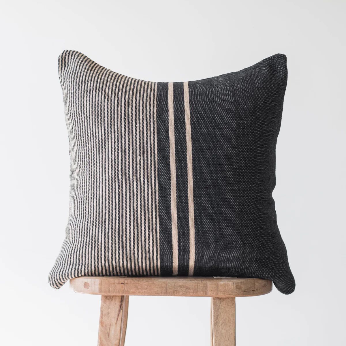 Hazel - 22" Moroccan Pillow Cover | Woven Nook