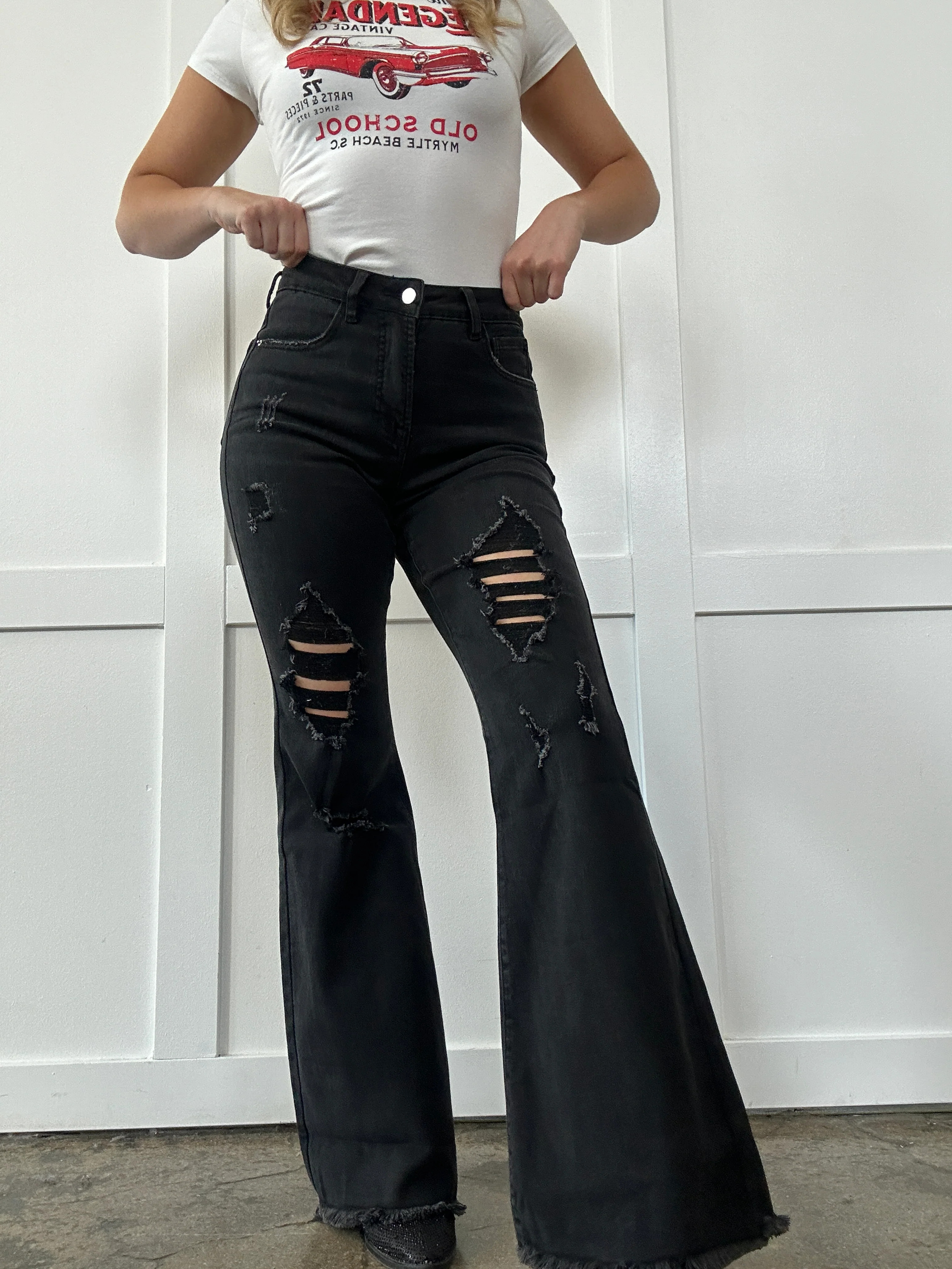Viral Lainey Tummy Control Flare Jeans | Willow Boutique