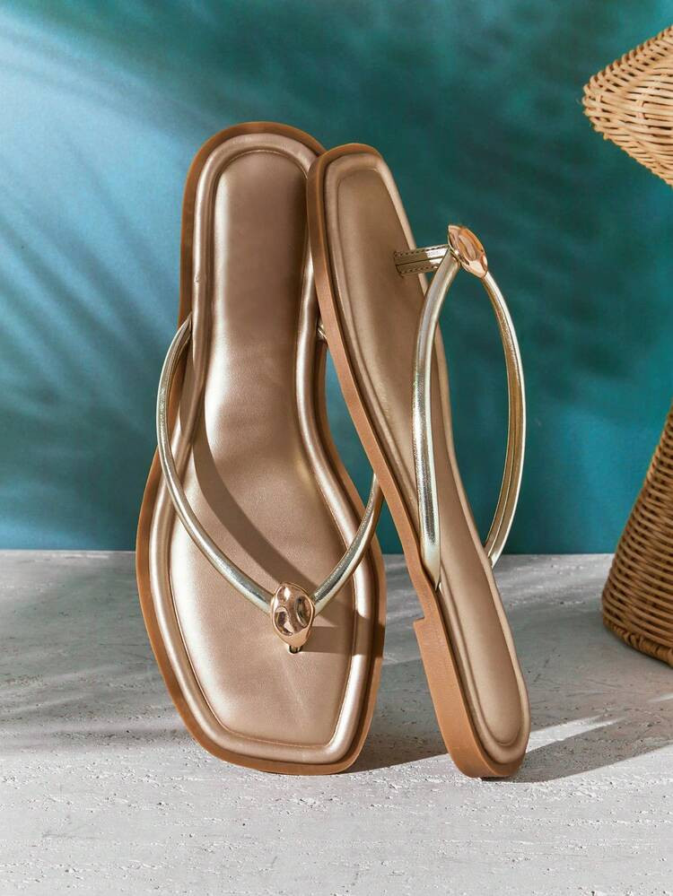 SHUZIA Quiet Luxury Women's Square Toe Gold-Accent Minimalist Rolled-Edge Soft-Cushion Metallic Pu Gold Flip-Flops – Refined, Clean & Effortlessly Chic Summer Shoes | SHEIN