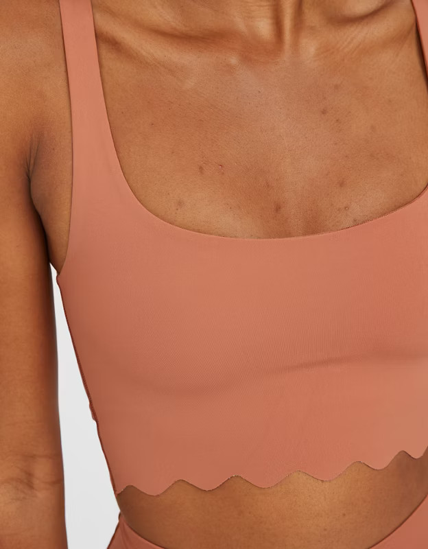 OFFLINE By Aerie Goals Scallop Longline Sports Bra | American Eagle Outfitters (US & CA)