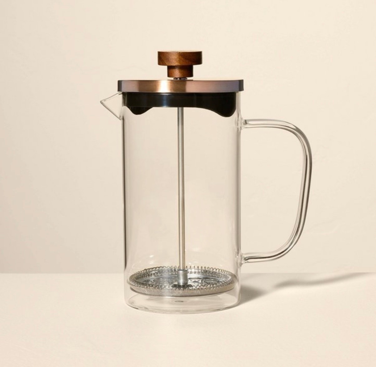 This French press elevates your coffee morning !! 