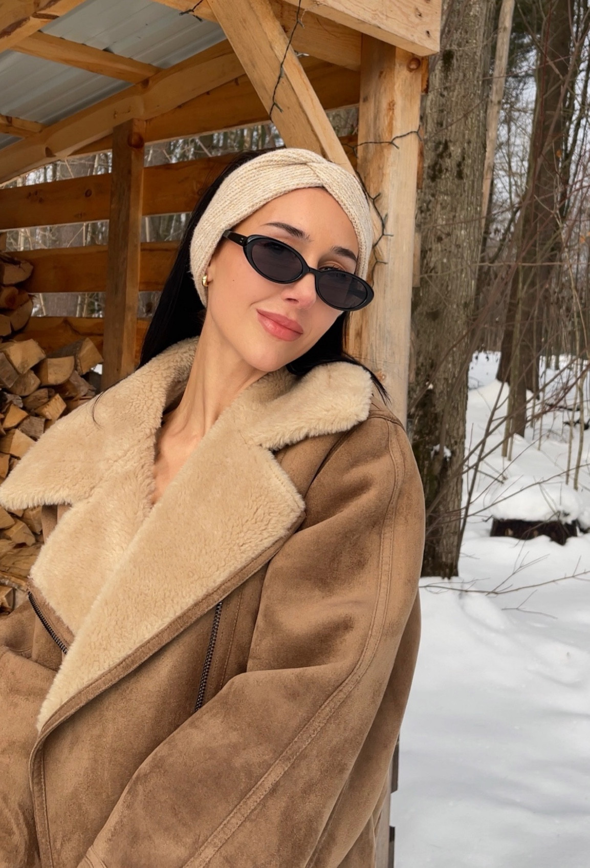 one of the most comfy & warm ! sherpa tan jackets I have ever owned 
- wearing size xxs , this jacket is an ovsersized style so size down 

#LTKSeasonal #LTKHoliday #LTKGiftGuide