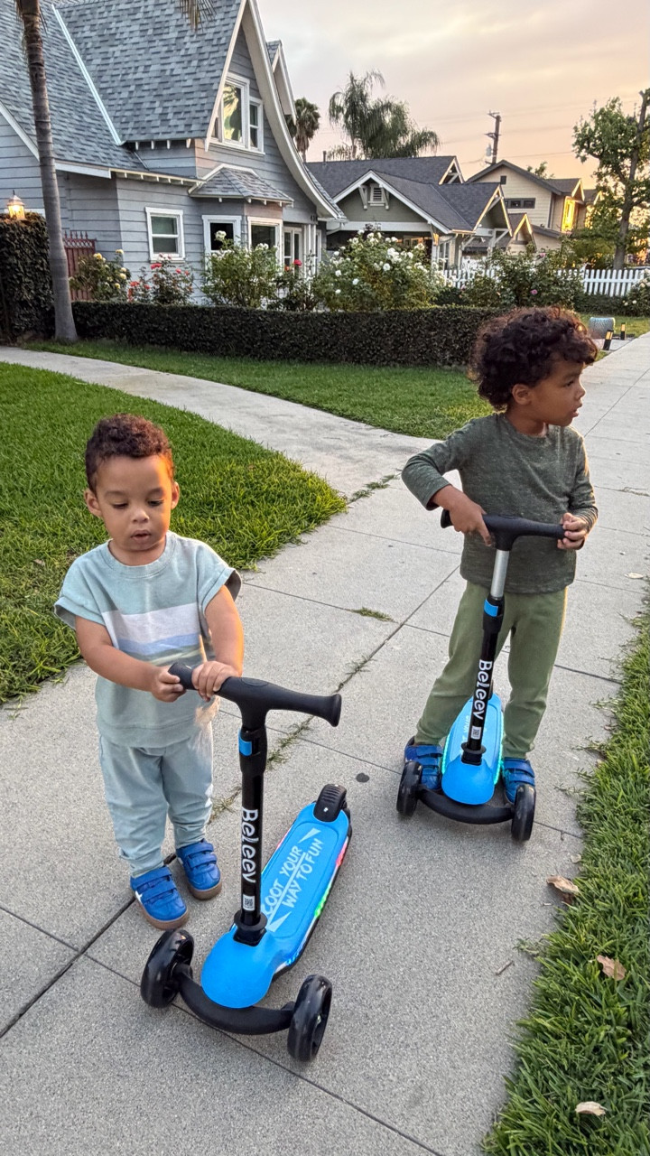 Surprised the boys with new scooters today 🛴
Safe to say they were VERY excited… especially momma🤣
Hashtag mom win!

@beleevofficial They love the lights, I love that they fold up, and now they’re ready for their next adventure.
Nothing beats seeing their little faces light up 💙



#momlife
#boymom
#familylife
#toddlerlife
#makingmemories