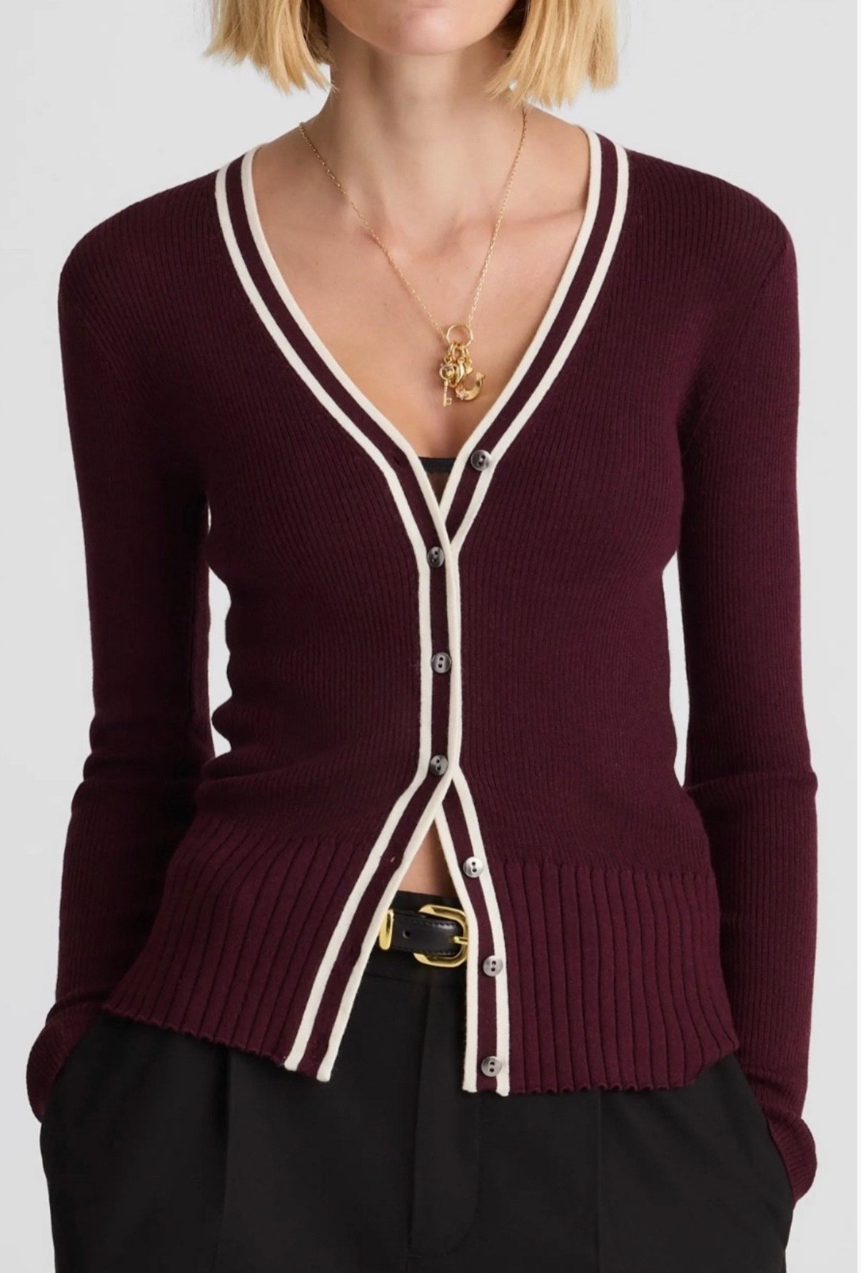 Cardigan 
Fall outfit 

#LTKFindsUnder100 #LTKGiftGuide #LTKHoliday