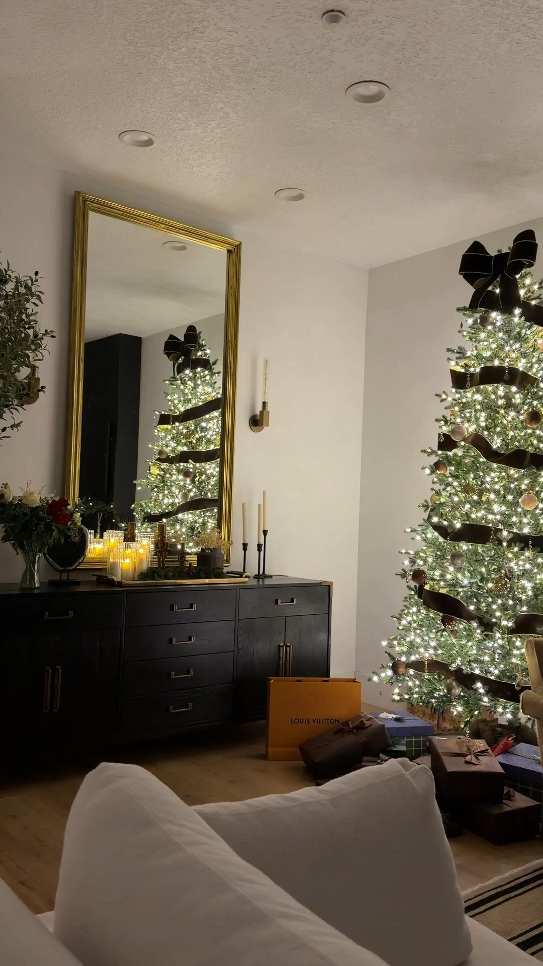 My Christmas tree sells out. It’s fully back in stock
