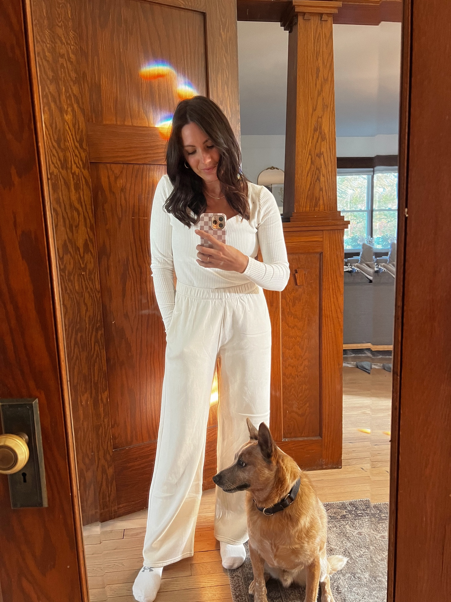 These high waisted, wide legs sweatpants are what I’ll be living in this fall! And they come in so many other colors! 

#LTKstyletip #LTKfindsunder50