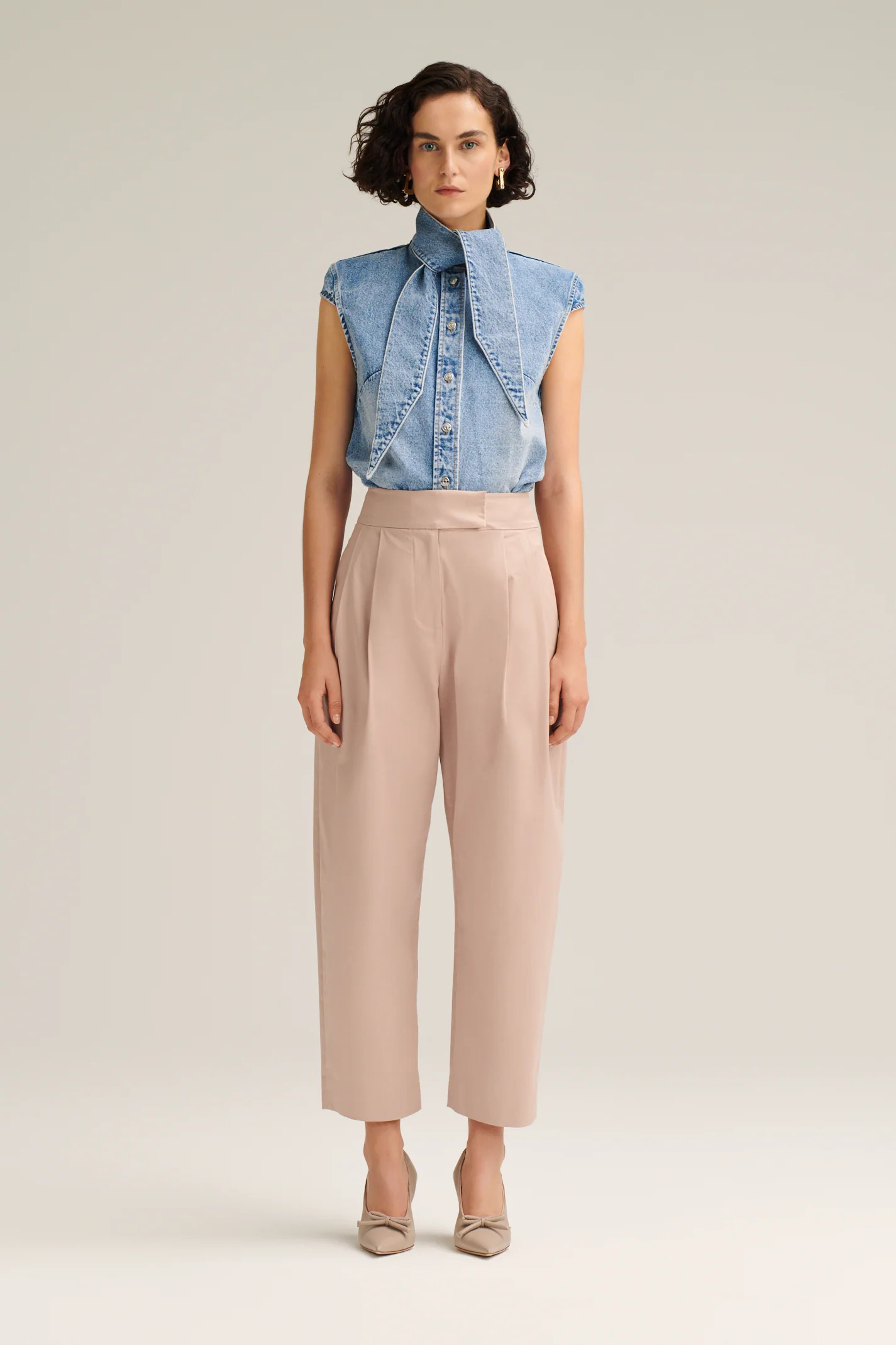 DENIM CRAVAT NECK SHIRT - SNOW.WASH - Scanlan Theodore | Scanlan Theodore AU