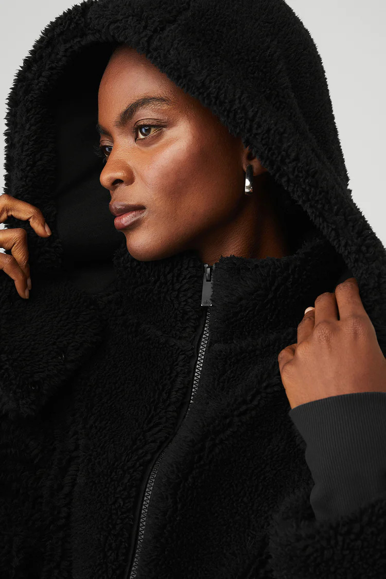 Foxy Sherpa Jacket | Alo Yoga (US)