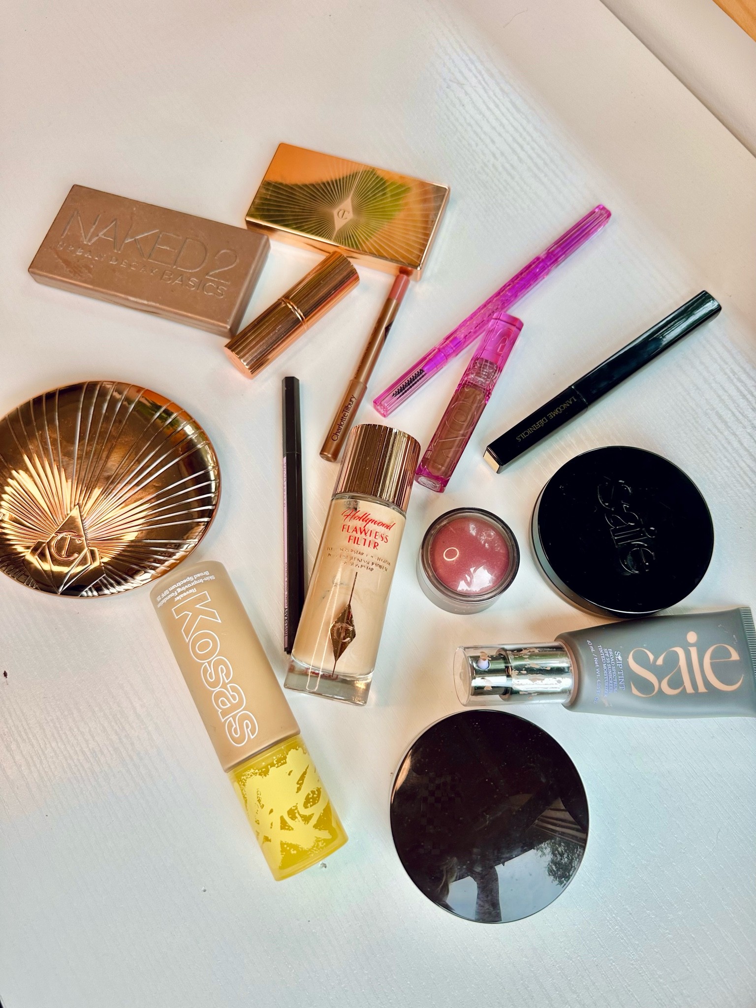 Filming day makeup - 20% off for ROUGE members and 15% off for VIB with code SAVINGS ✨

#LTKbeauty #LTKHoliday #LTKsalealert