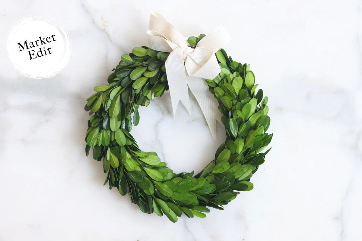 Boxwood Wreath With Ribbon, Medium | etúHOME