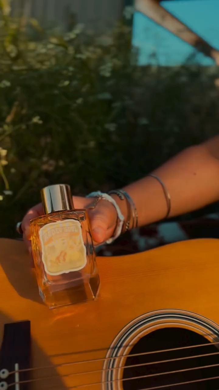 Some fragrances become part of a memory.

@truwestern Rodeo Soul Harmony reminds me of summer sunsets, country roads, wildflowers, and songs you never want to end. 🤍
 
#truewestern #truewesternfragrances #harmony #Thecastellows #westernfashion

#LTKootd #LTKdayinmylife #LTKgrwm