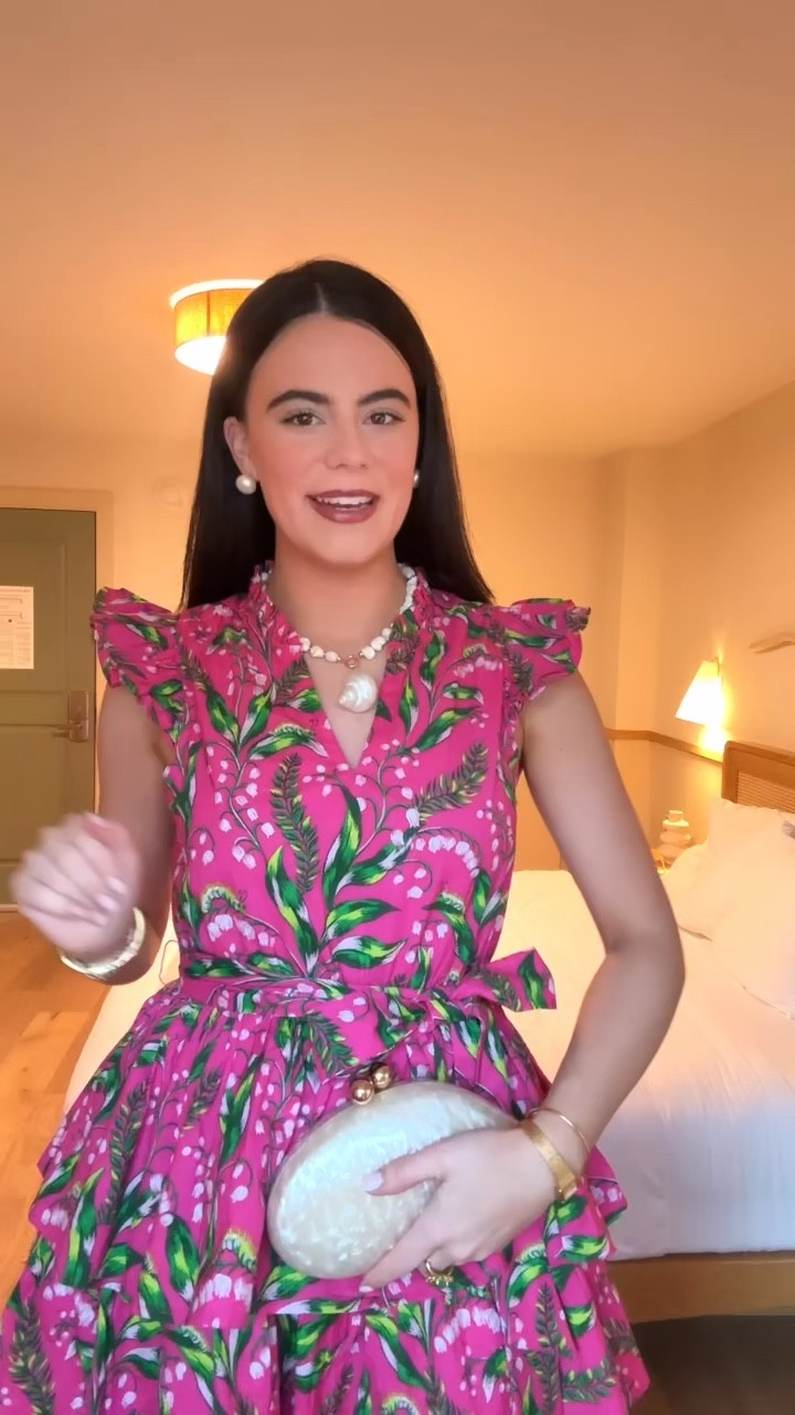 Second evening in Charleston OOTD! ☀️🐆
Wearing @printfresh for a lovely dinner with the team after such a fun day!💕